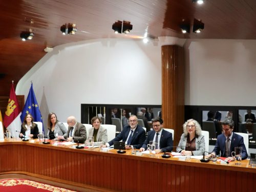 ​La falta de proyecto y la «inercia administrativa» marcan la gestión de un PP sin rumbo