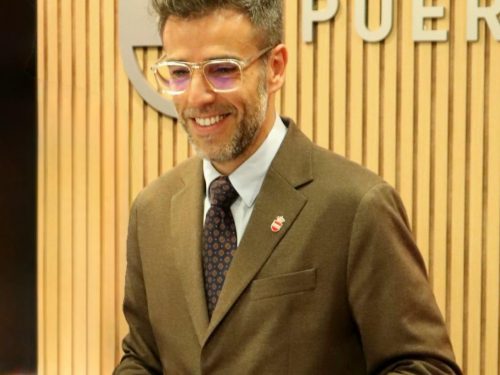 Puertollano frente a su memoria y su patrimonio: el PSOE propone un monumento a los sanitarios y la protección de sus relojes históricos